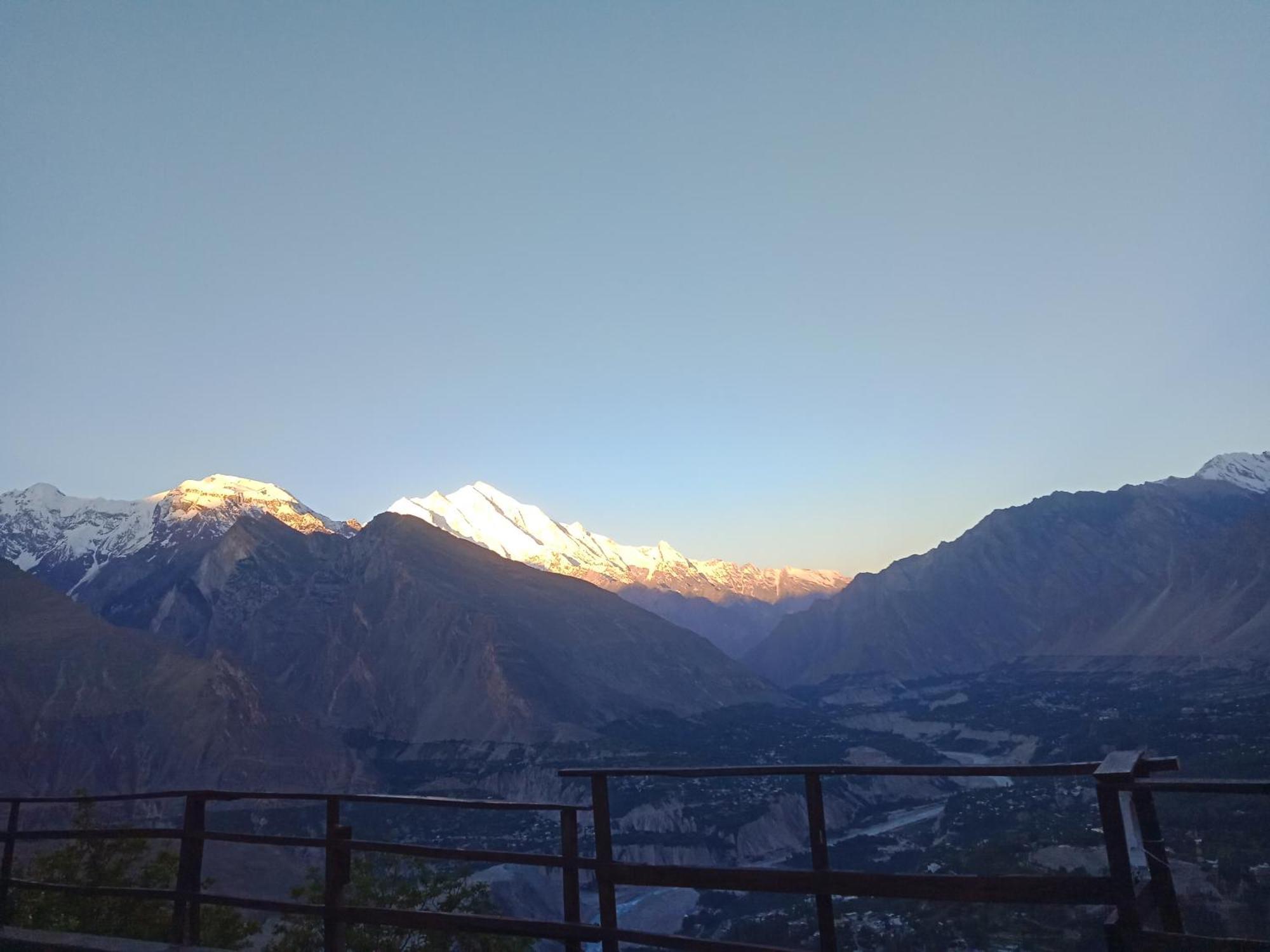 Venus Mountain Resort, Hunza Karimabad  Экстерьер фото