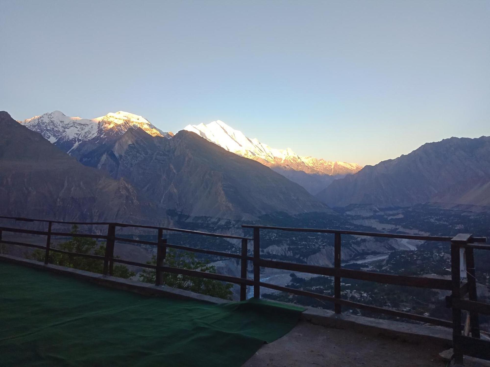 Venus Mountain Resort, Hunza Karimabad  Экстерьер фото